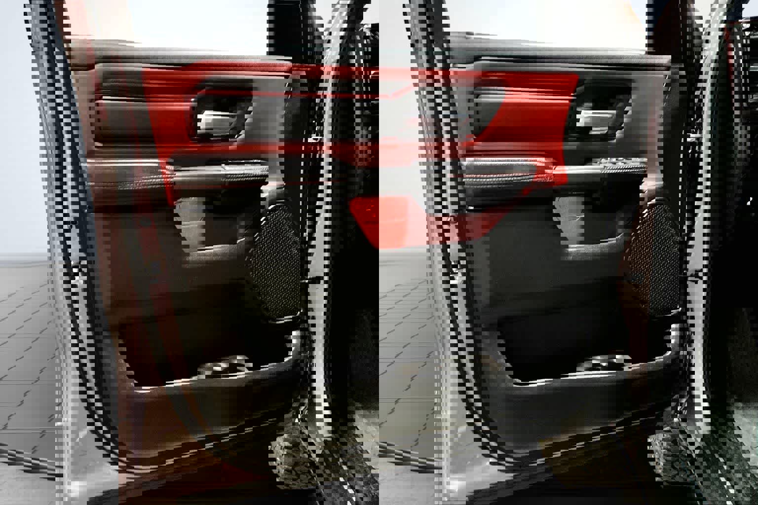 Used 2025 RAM 1500 Rebel image 28