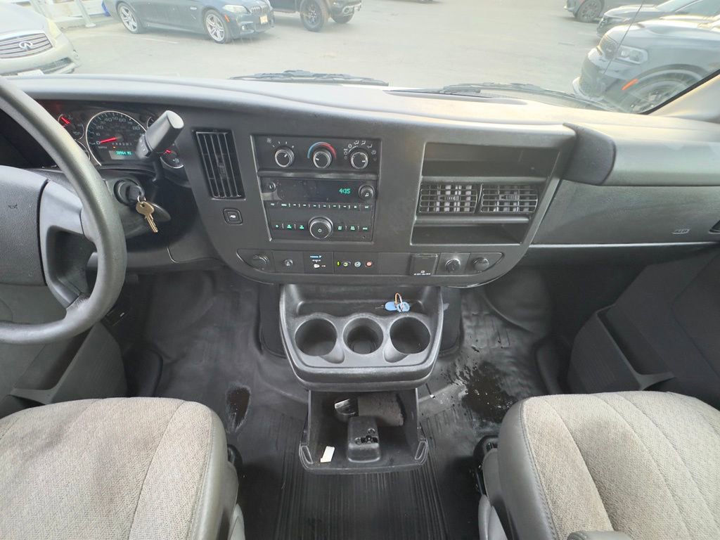 Used 2019 Chevrolet Express 2500 RWD image 14