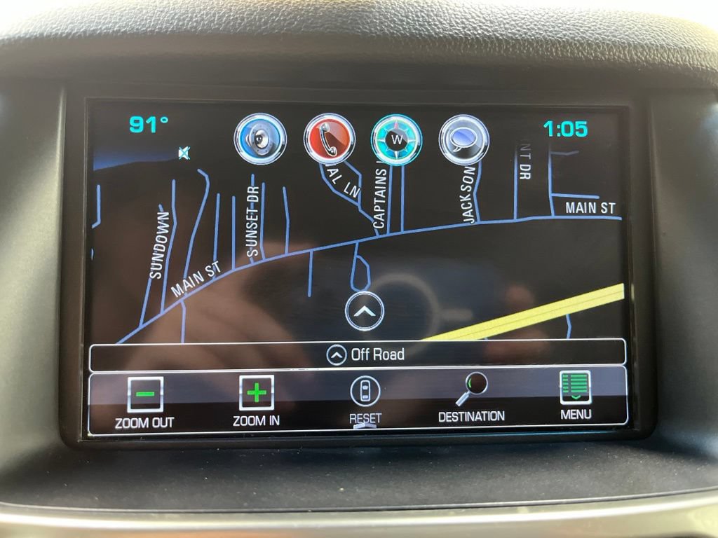 Used 2018 Chevrolet Suburban LT RWD image 11