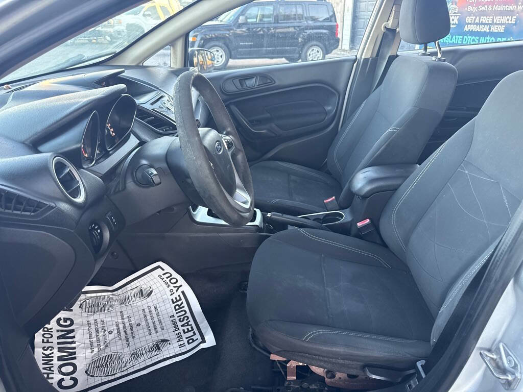 Used 2018 Ford Fiesta SE image 10