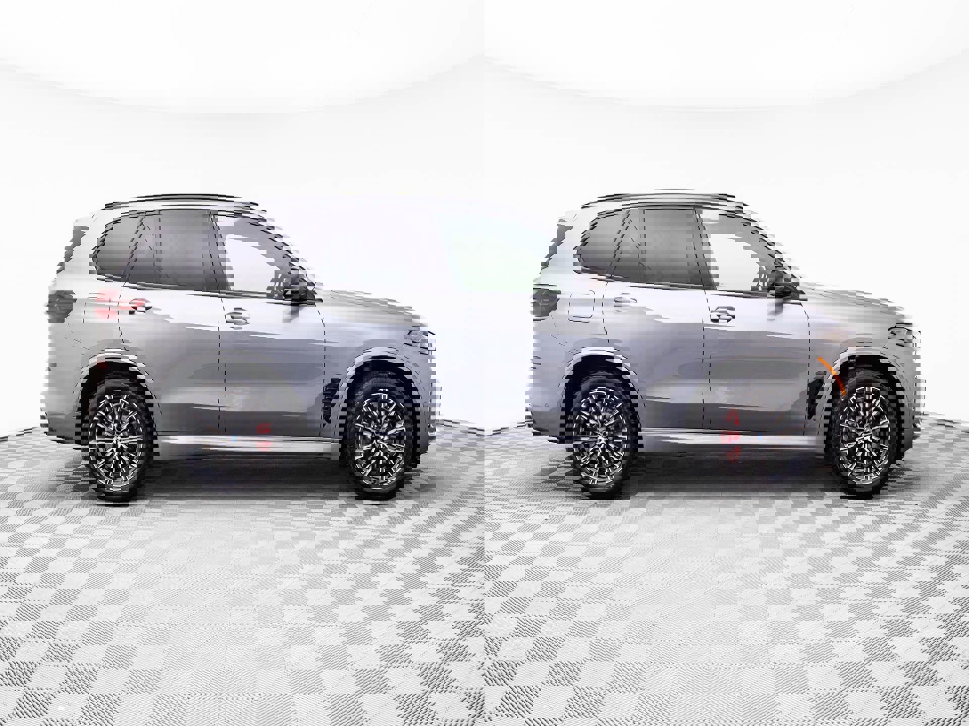 New 2026 BMW X5 M60i w/ Executive Package image 8