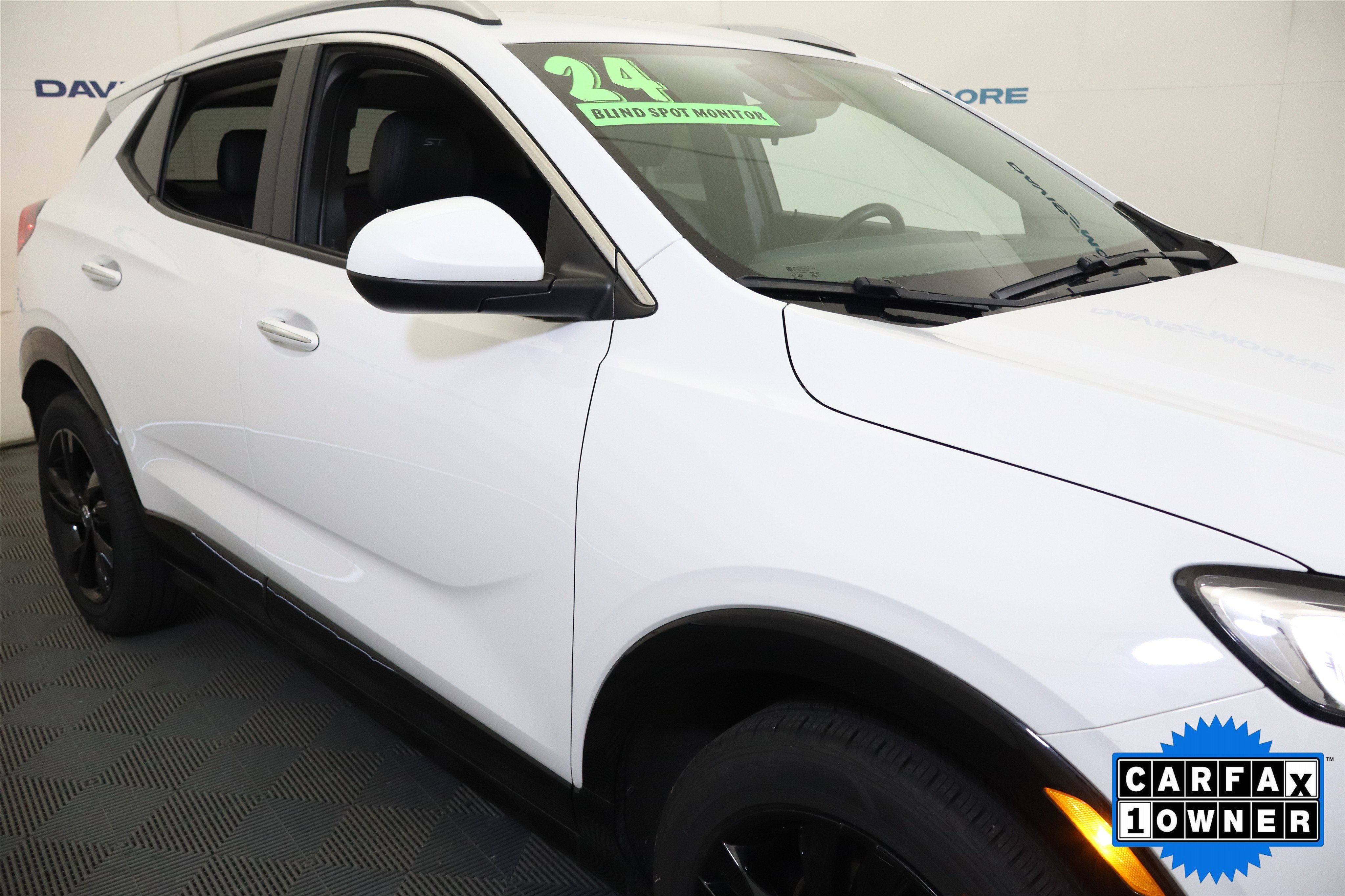 Used 2024 Buick Encore GX Sport Touring FWD image 4