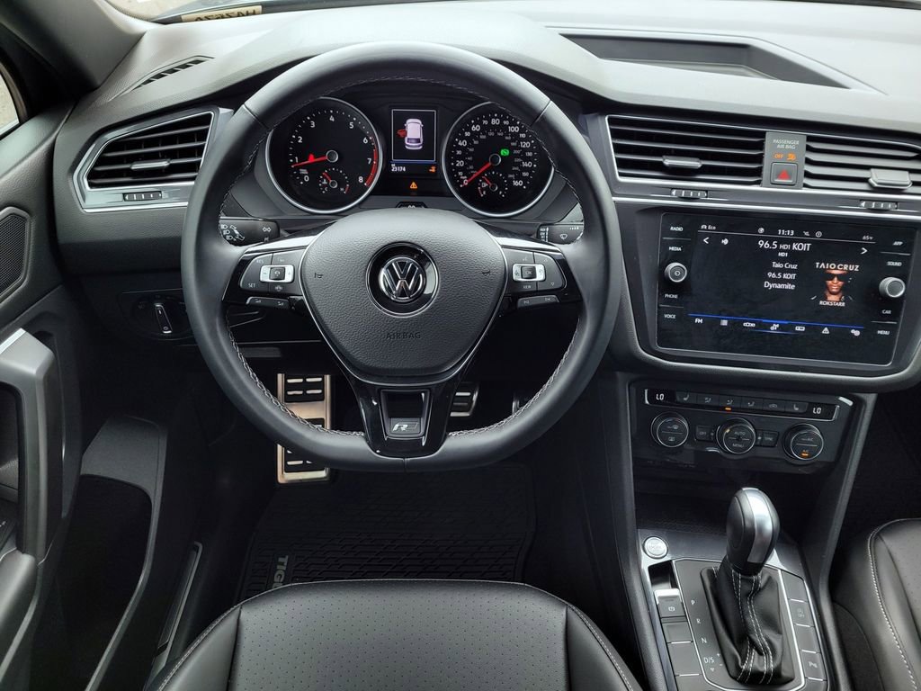Used 2021 Volkswagen Tiguan SE R-Line image 14