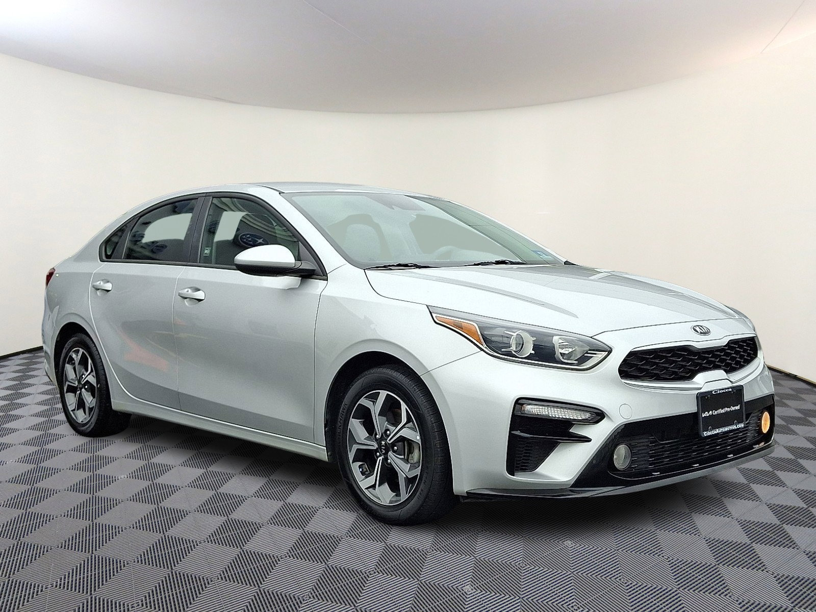 Certified 2020 Kia Forte LXS image 1