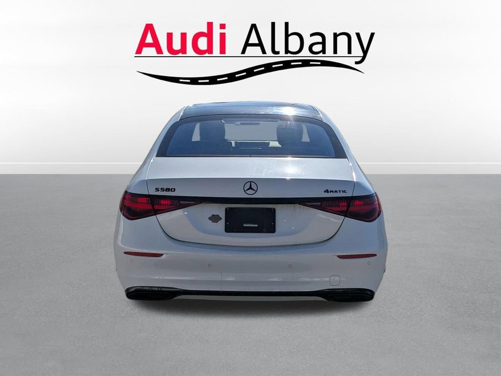 Used 2021 Mercedes-Benz S 580 4MATIC Sedan image 5