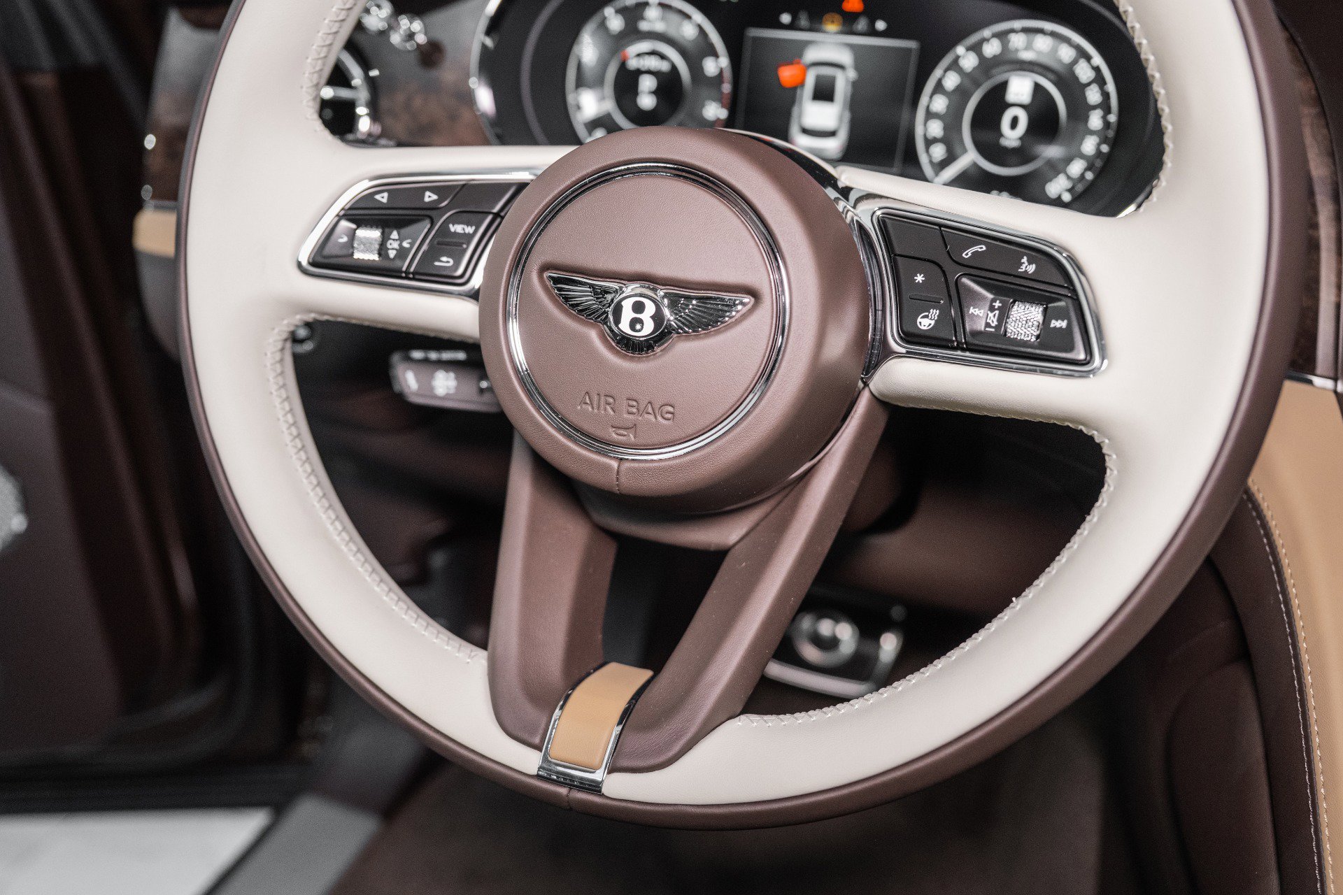 New 2025 Bentley Bentayga Extended Wheelbase image 57