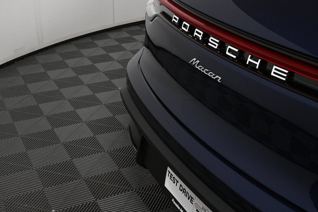 New 2026 Porsche Macan image 38
