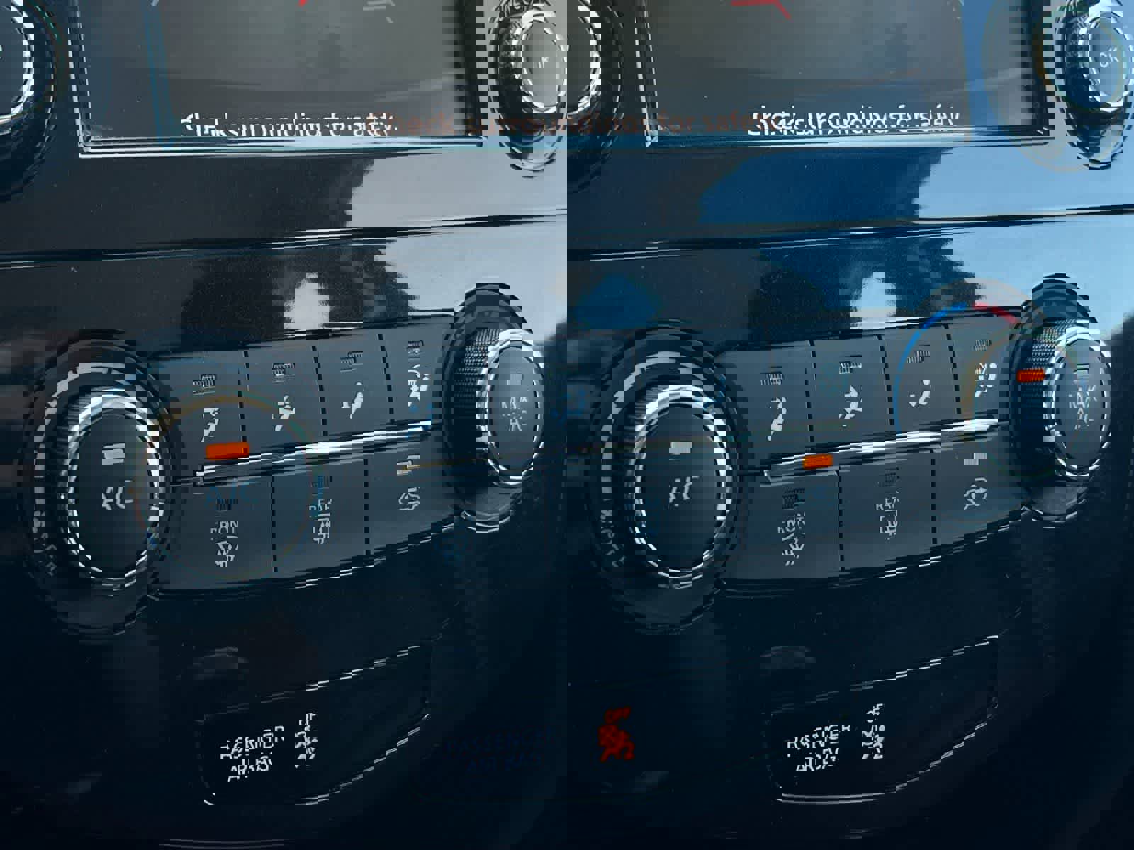 Used 2020 Nissan Rogue Sport S image 21