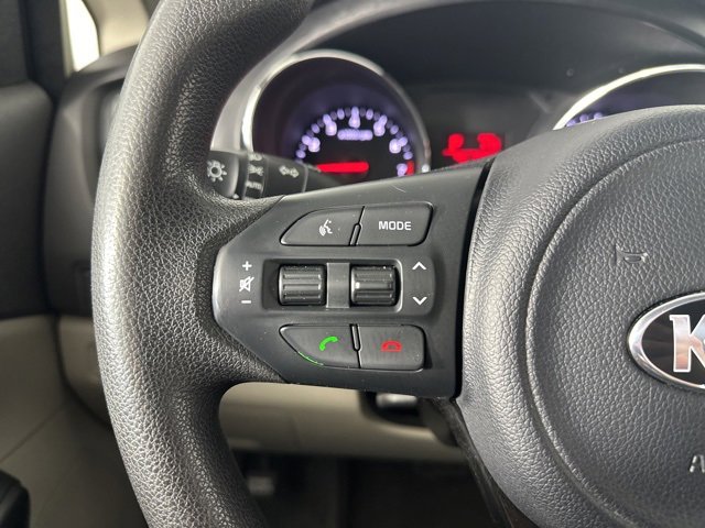 Used 2016 Kia Sedona LX image 15