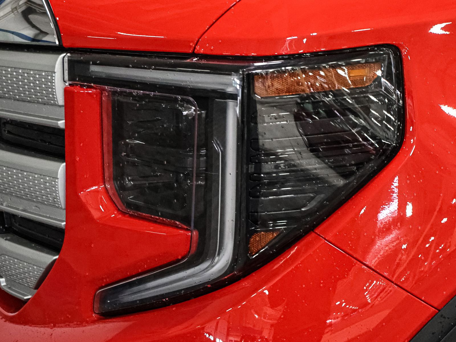 Used 2024 GMC Sierra 1500 SLE image 14