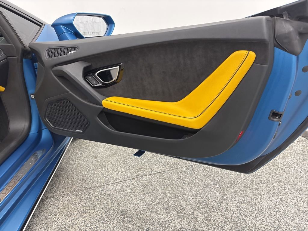 Used 2020 Lamborghini Huracan EVO image 55