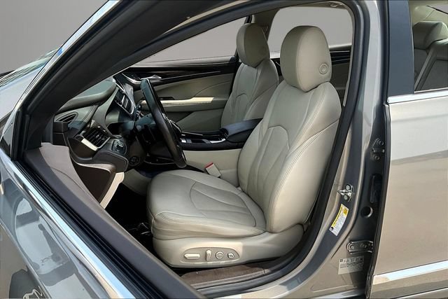 Used 2018 Buick LaCrosse Premium FWD image 21
