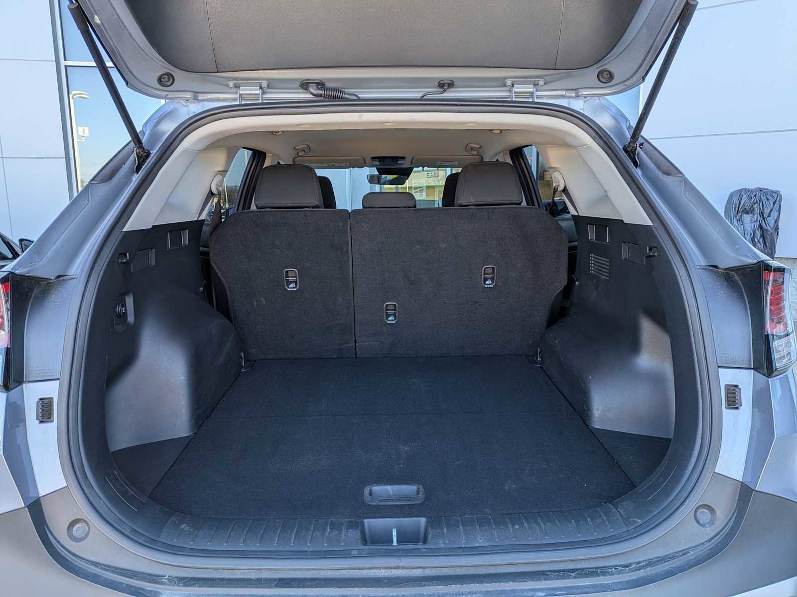 Used 2025 Kia Sportage LX image 32