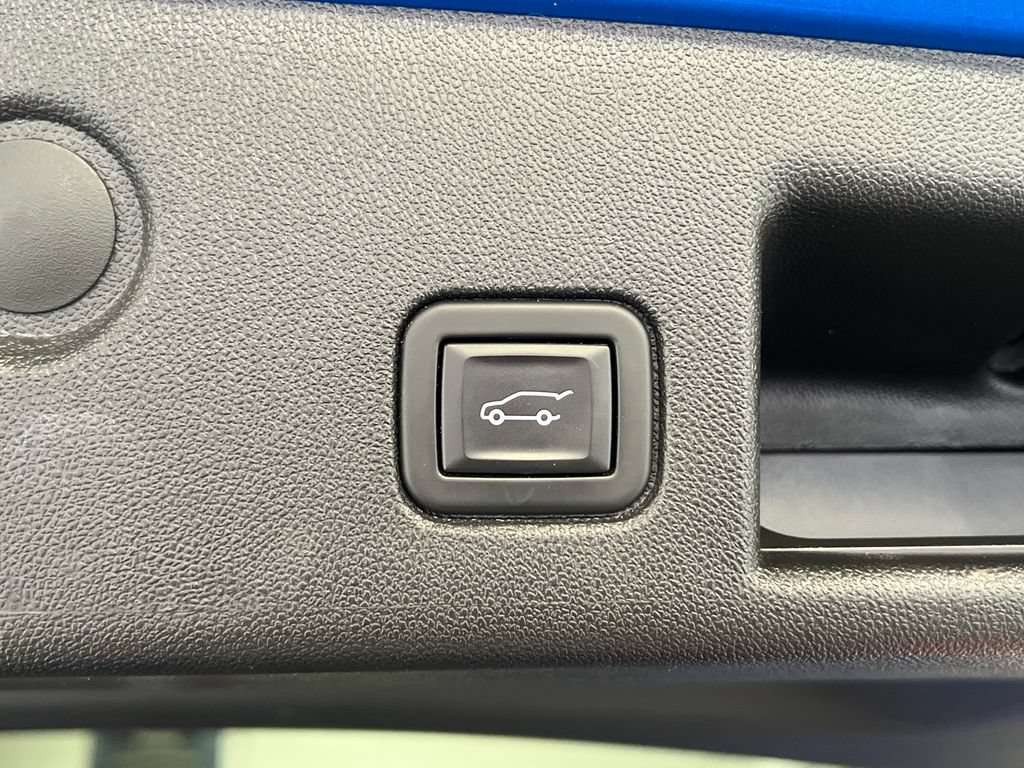 Used 2024 Chevrolet Equinox RS AWD/4WD image 45