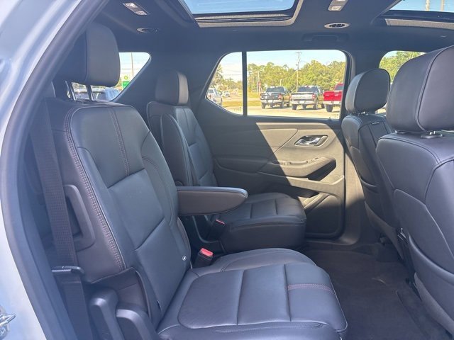 Used 2022 Chevrolet Traverse RS image 25