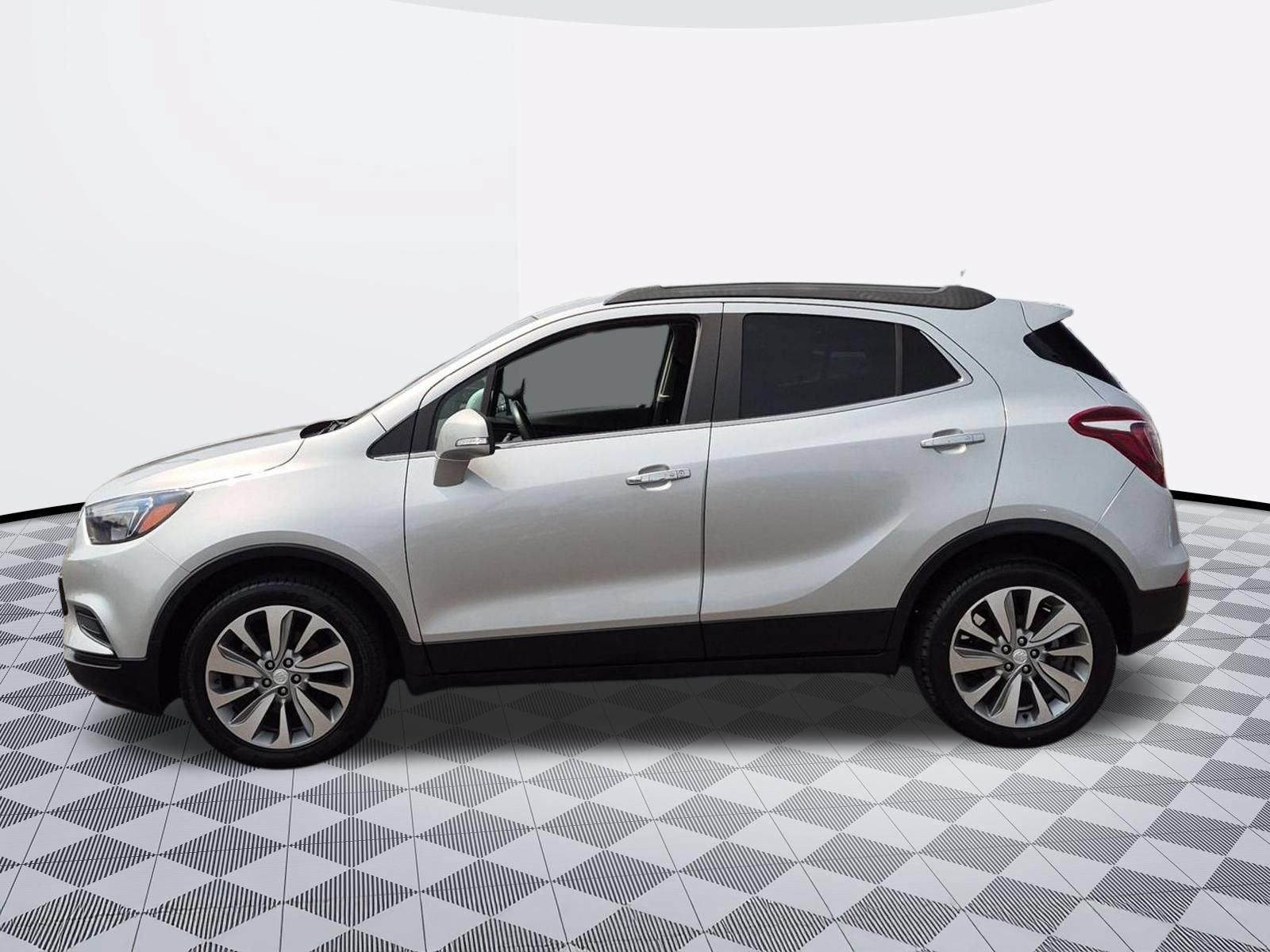 Certified 2019 Buick Encore Preferred w/ Safety Package FWD image 4