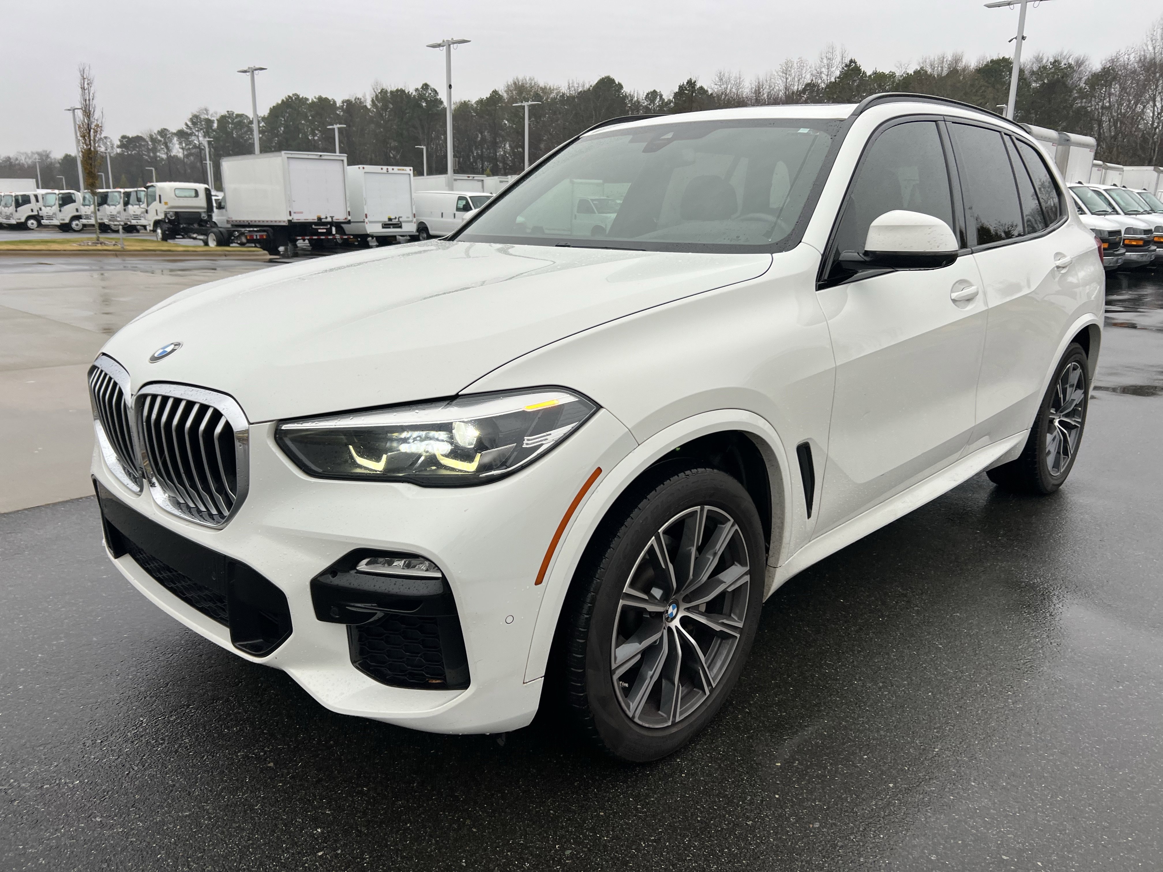 Used 2019 BMW X5 xDrive40i w/ M Sport Package image 5