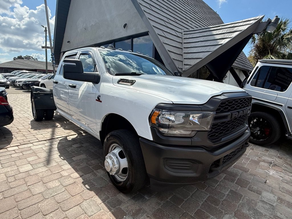 Used 2023 RAM 3500 Tradesman RWD image 19