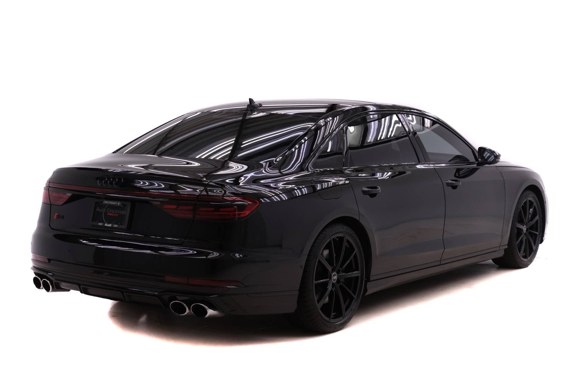 Certified 2024 Audi S8 image 4