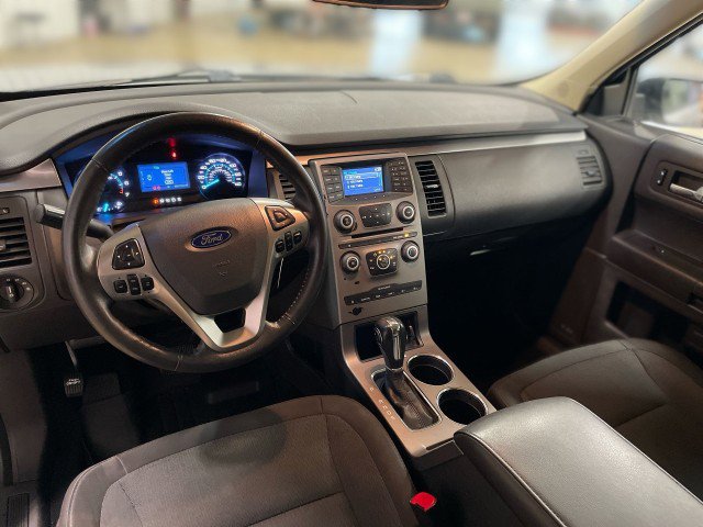 Used 2019 Ford Flex SE image 18