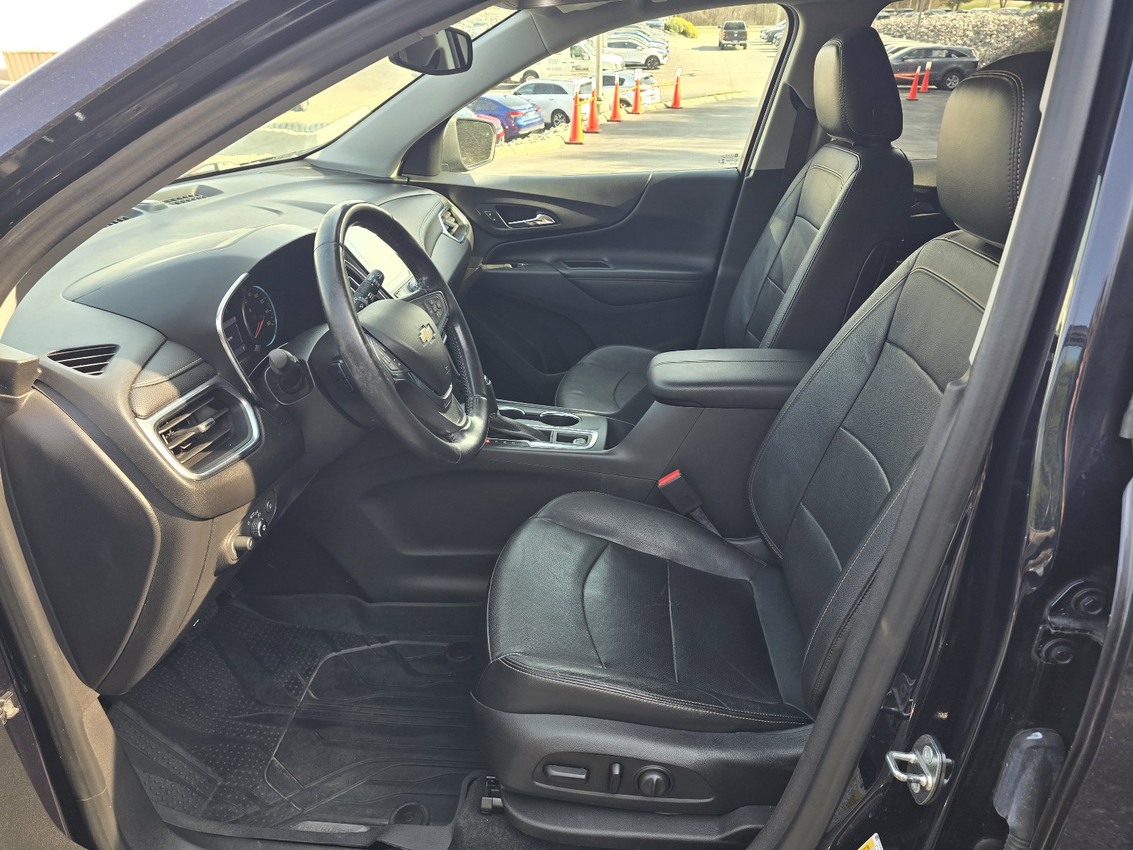 Used 2020 Chevrolet Equinox Premier image 11