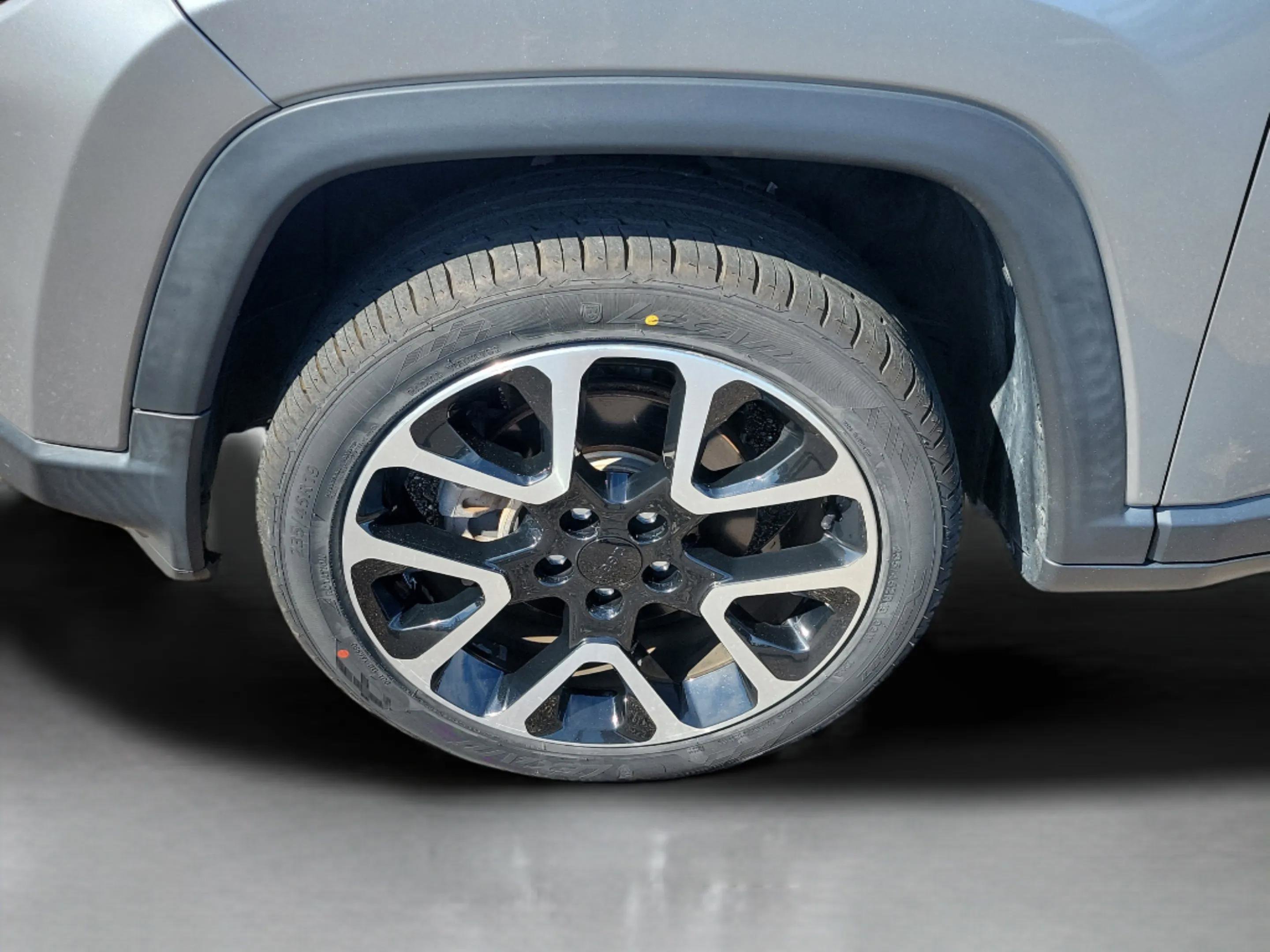 Used 2020 Jeep Compass Limited w/ Advanced Safety Group image 36