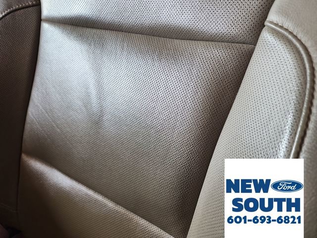 Used 2016 GMC Yukon SLT w/ Open Road Package image 16