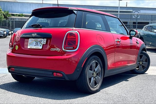 Used 2024 MINI Cooper SE FWD image 2