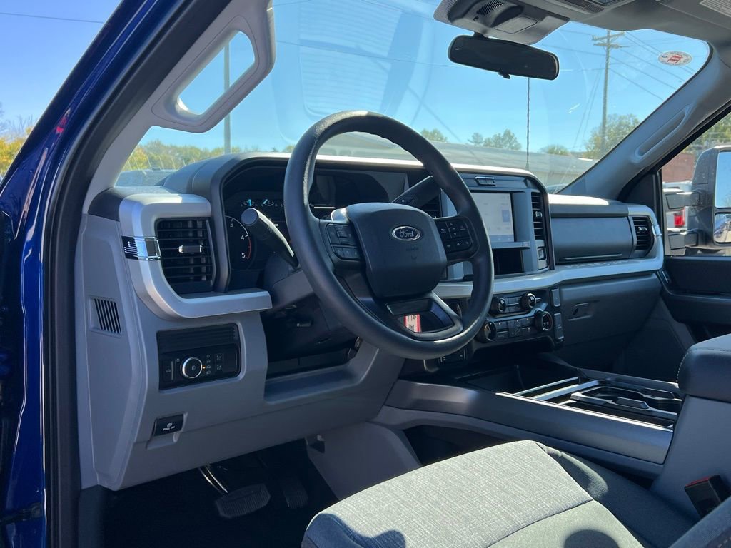New 2026 Ford F250 XLT w/ FX4 Off-Road Package image 12