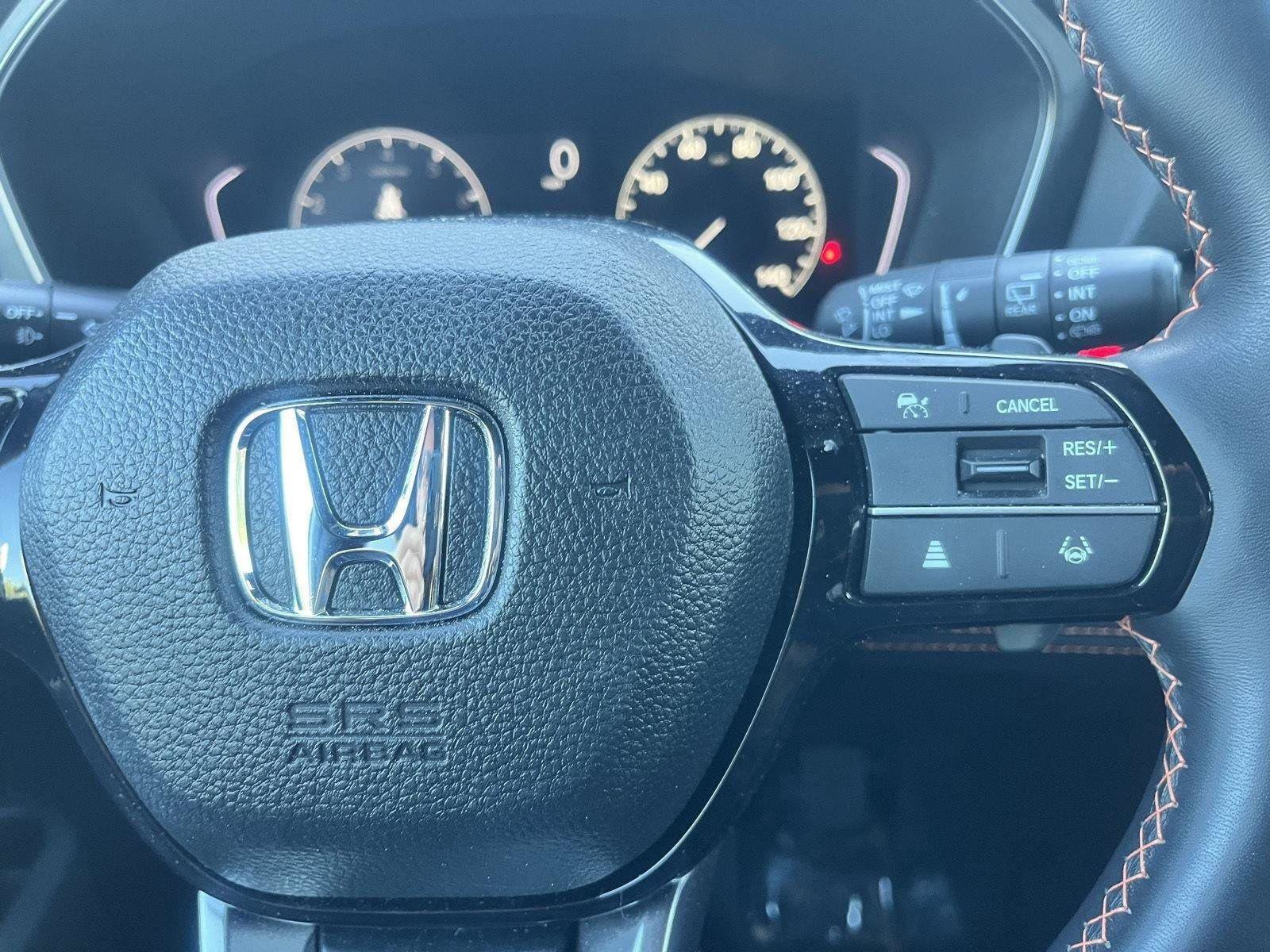Used 2025 Honda Pilot TrailSport image 18