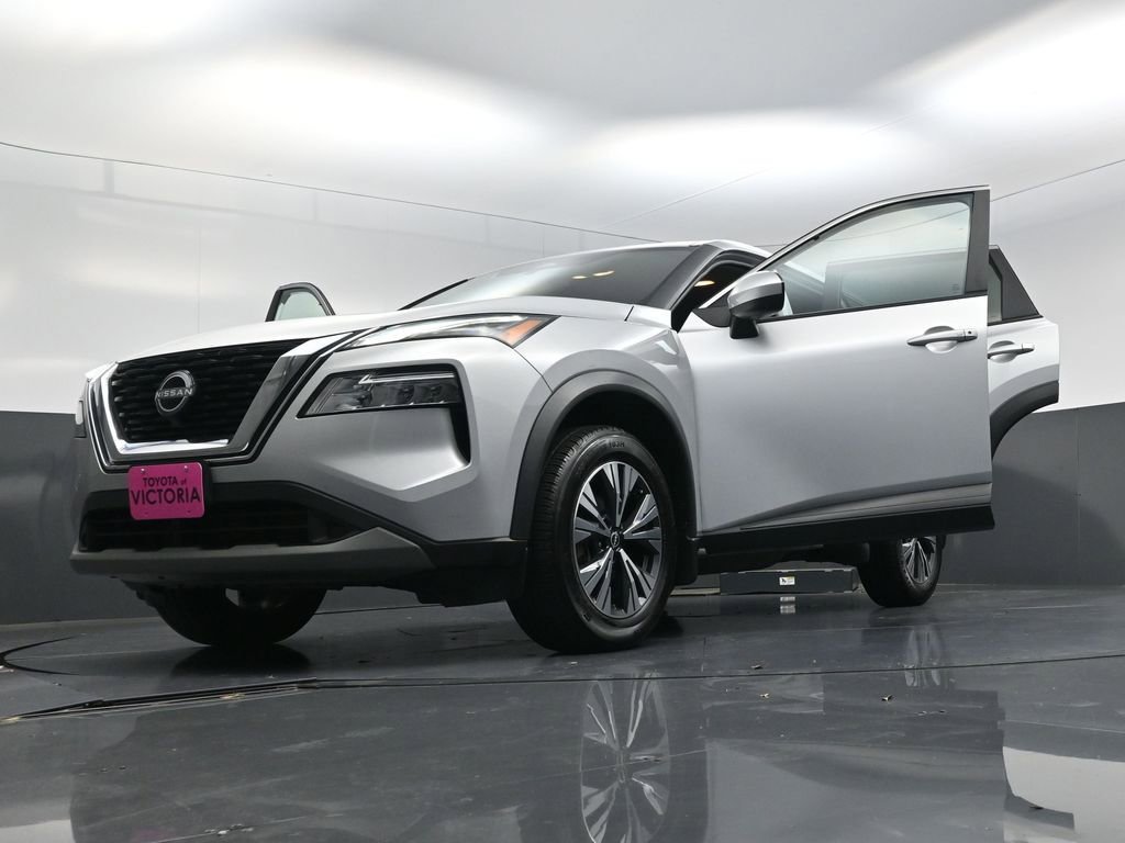 Used 2023 Nissan Rogue SV image 24