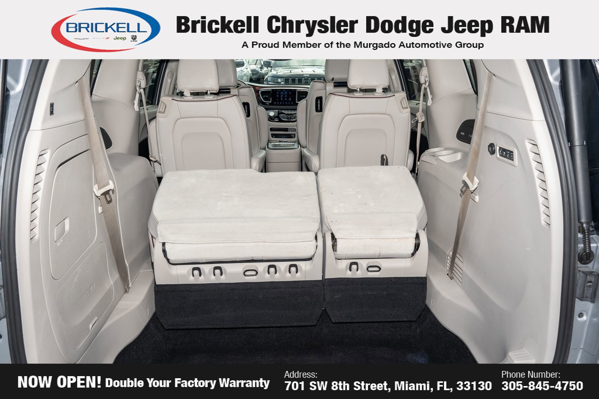 Used 2019 Chrysler Pacifica Limited w/ Advanced Safetytec Group FWD image 11