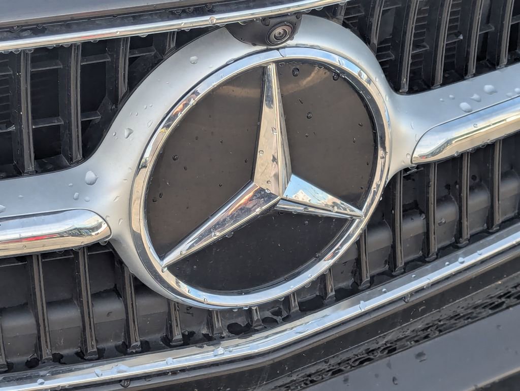 Used 2023 Mercedes-Benz C 300 Sedan image 11