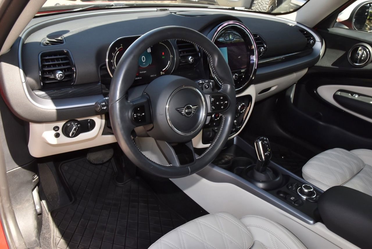 Used 2024 MINI Cooper Clubman S w/ Signature Upholstery Package image 35