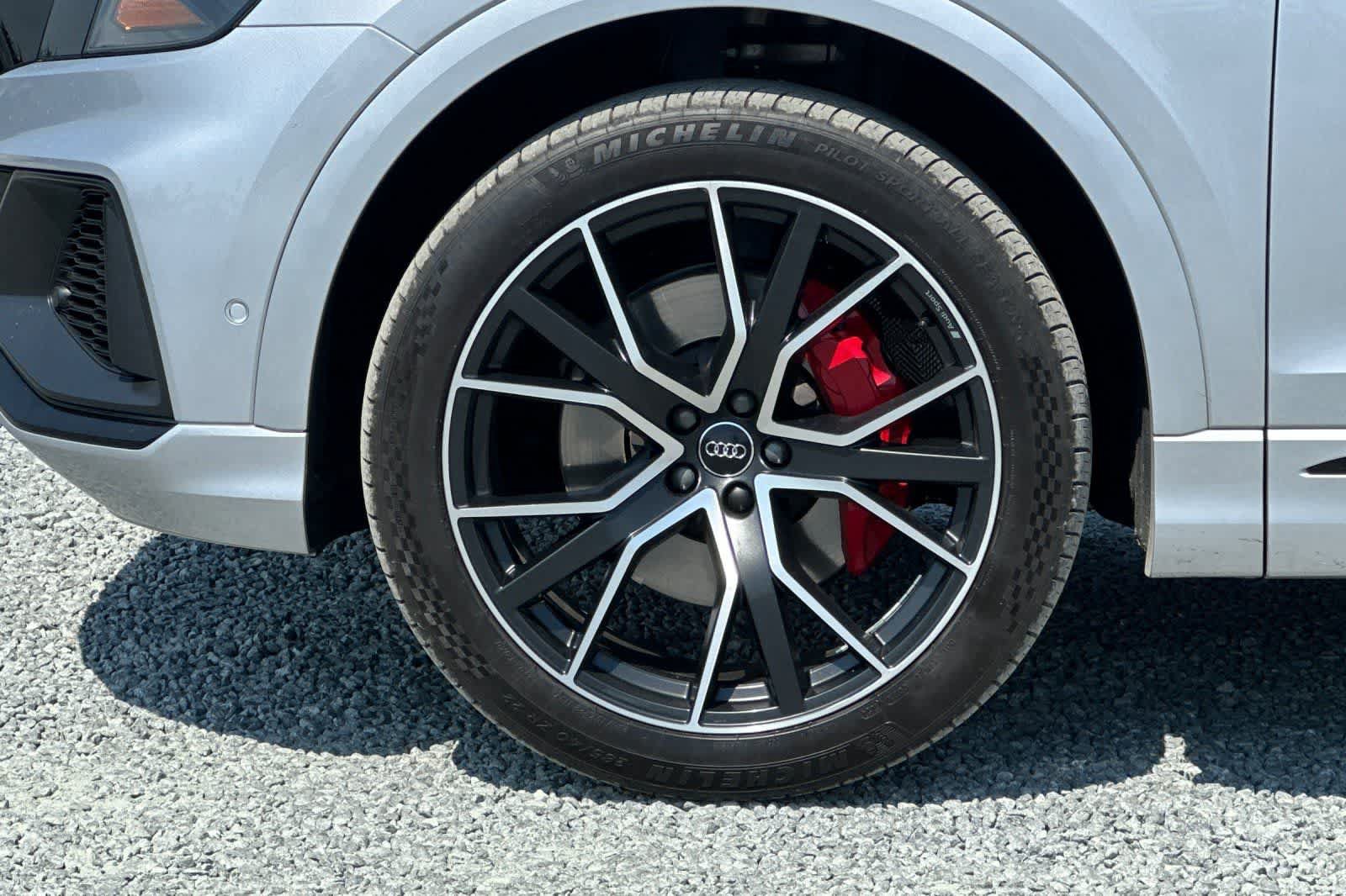 Used 2020 Audi Q8 Premium Plus w/ Premium Plus Package AWD/4WD image 35