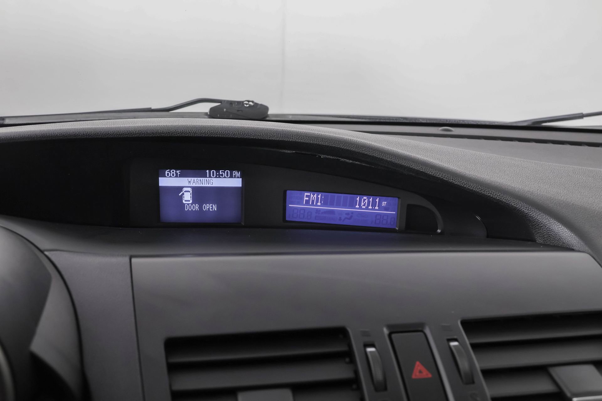 Used 2012 MAZDA MAZDA3 i Touring image 28