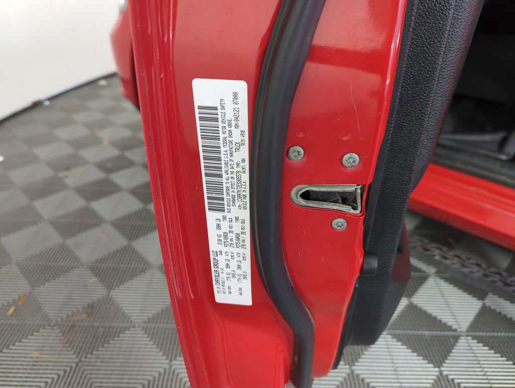 Used 2014 RAM 1500 Express image 36