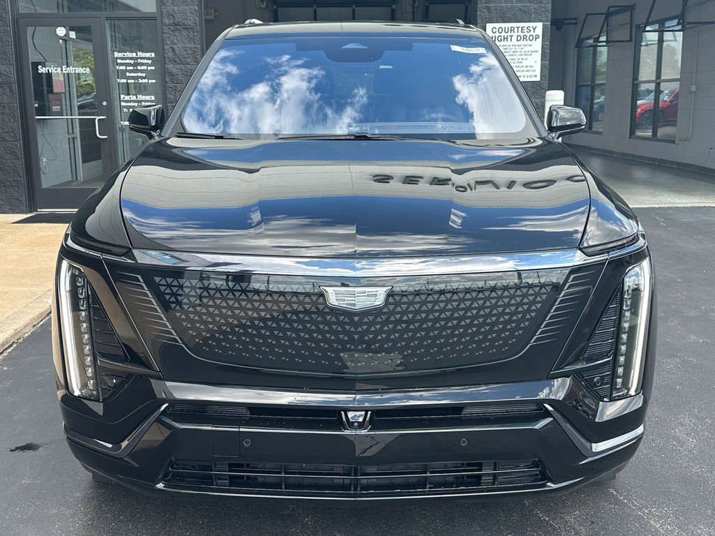 New 2026 Cadillac Vistiq Sport image 6