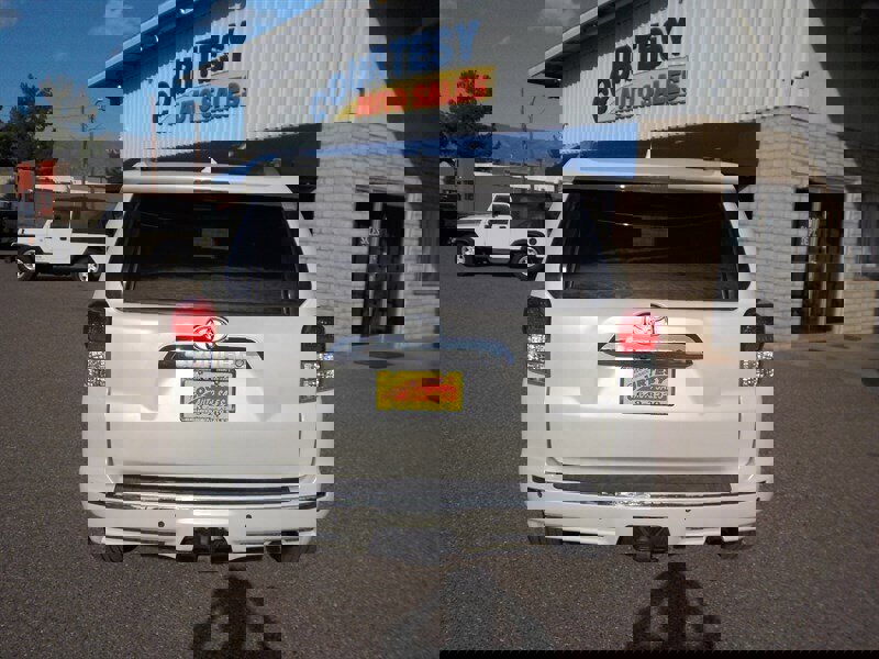 Used 2013 Toyota 4Runner SR5 w/ Premium Pkg image 7