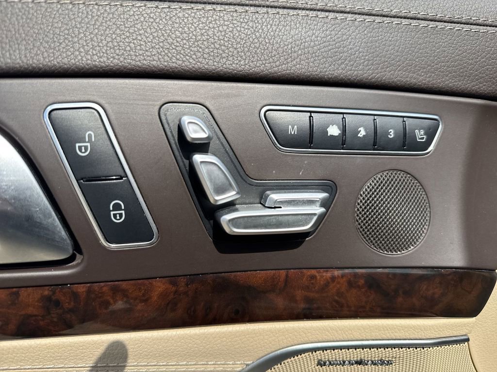 Used 2013 Mercedes-Benz SL 550 image 12