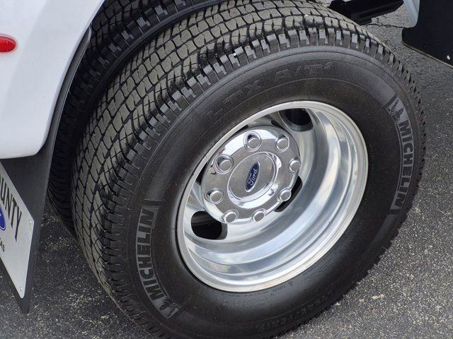 Used 2024 Ford F350 Lariat w/ Lariat Ultimate Package AWD/4WD image 7