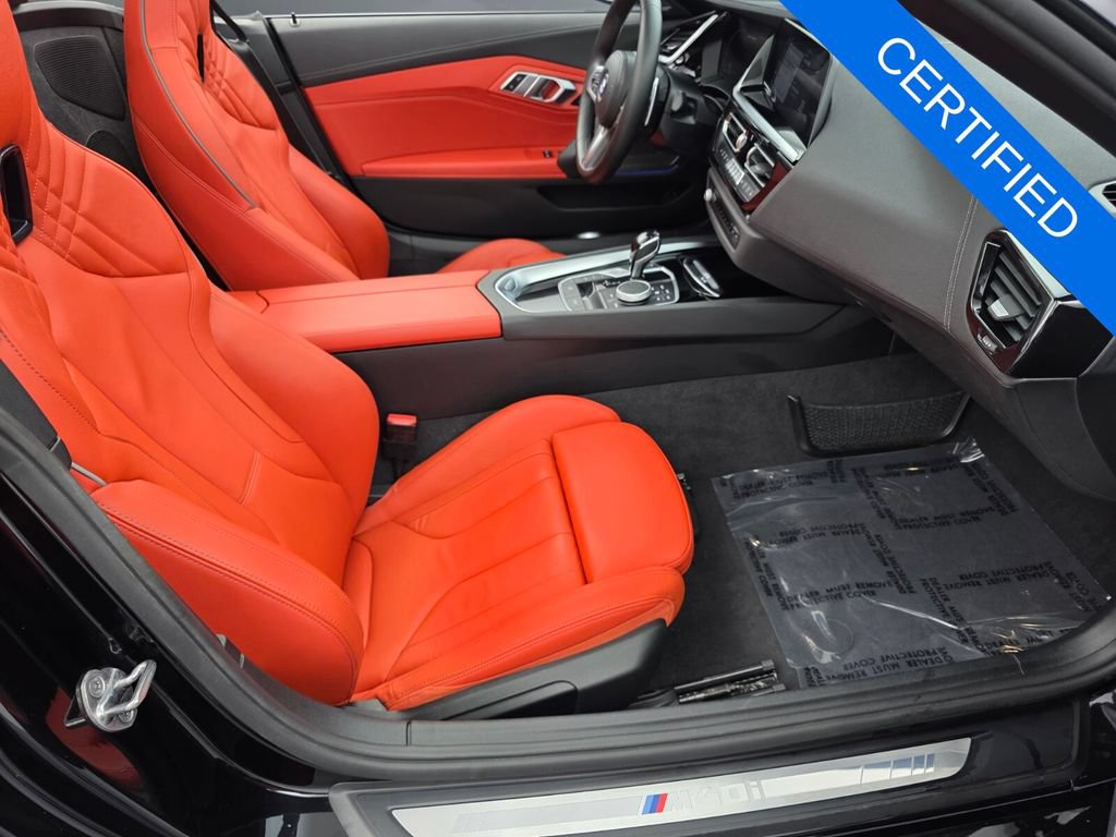 Certified 2023 BMW Z4 M40i w/ Premium Package RWD image 28