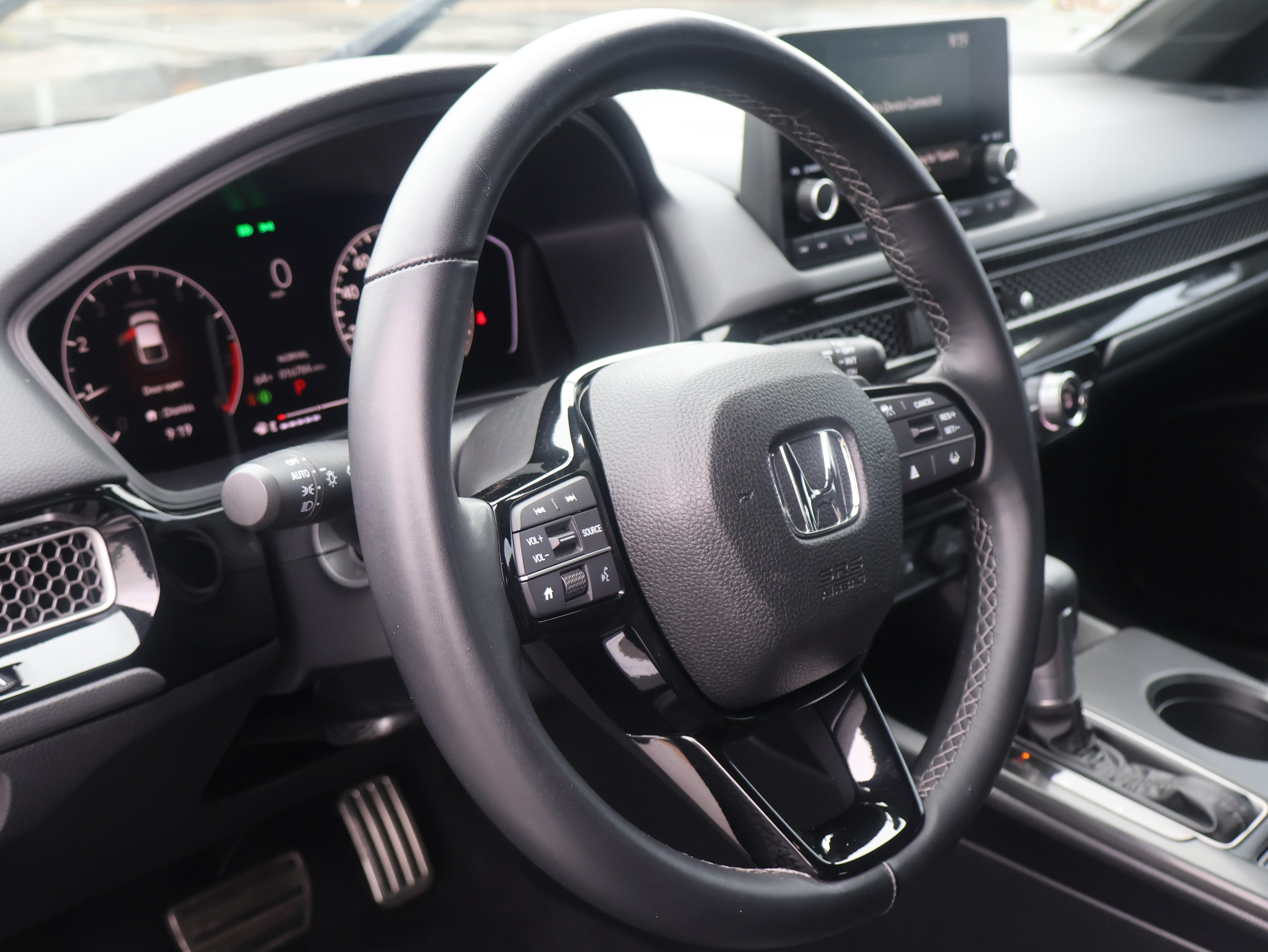 Used 2025 Honda Civic Sport image 18