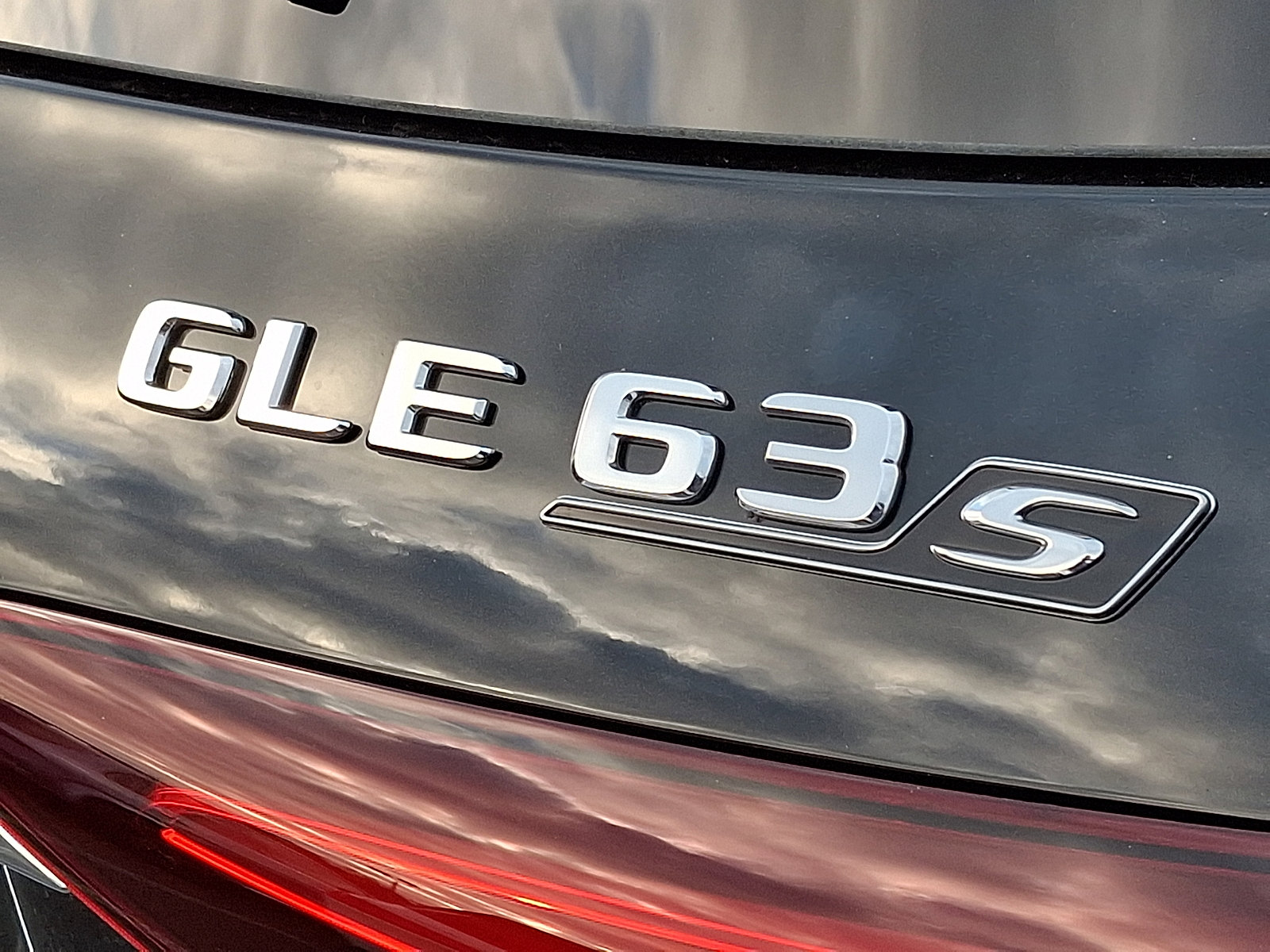 New 2026 Mercedes-Benz GLE 63 AMG S image 19