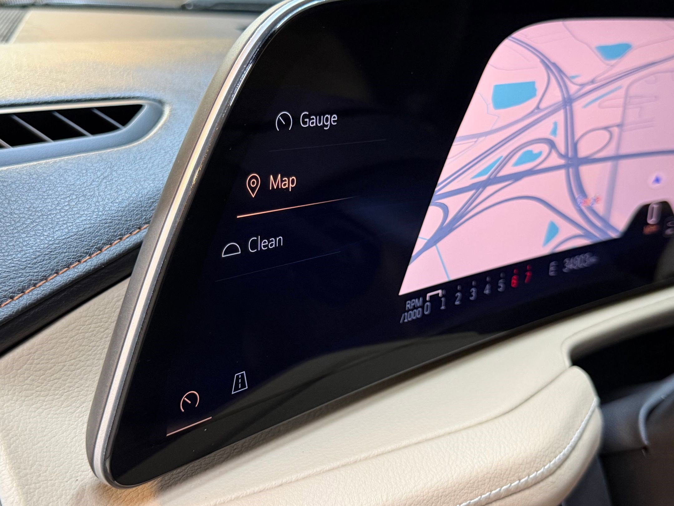 Certified 2024 Cadillac XT4 Premium Luxury image 25