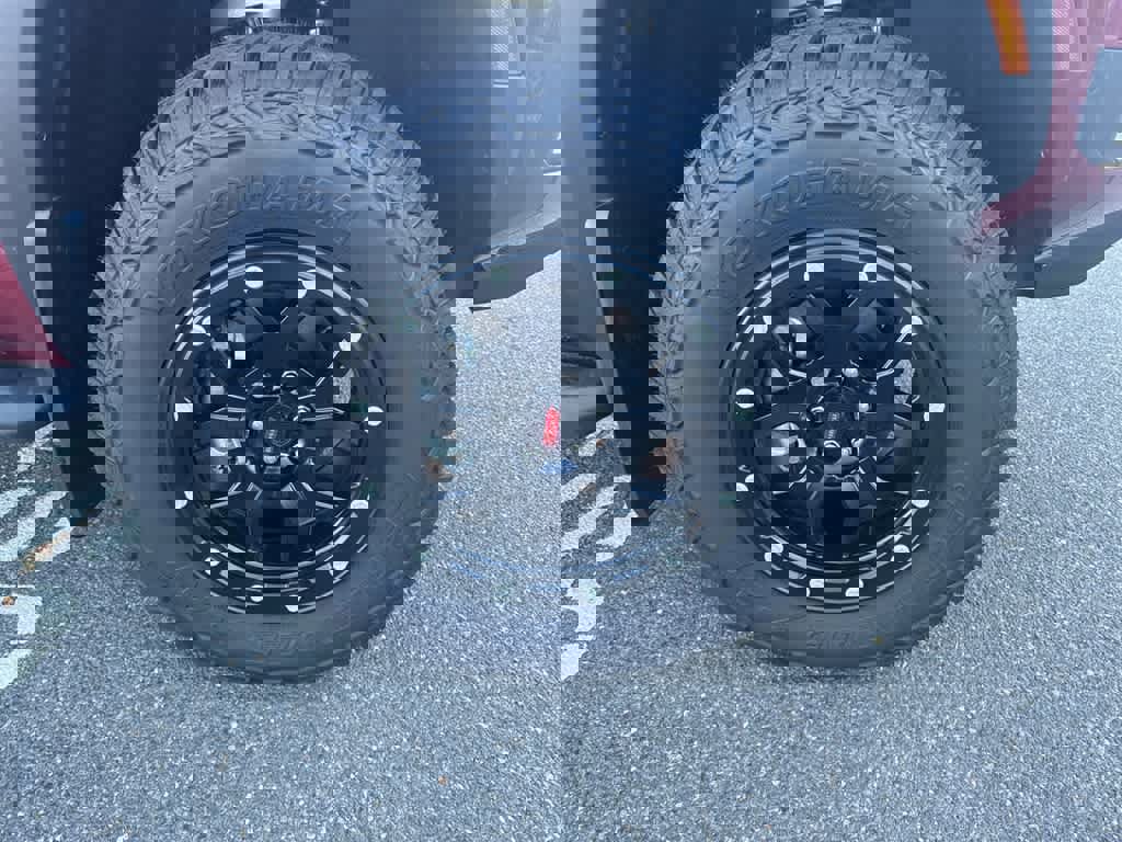 New 2025 Nissan Frontier PRO-4X w/ Pro Convenience Package image 13