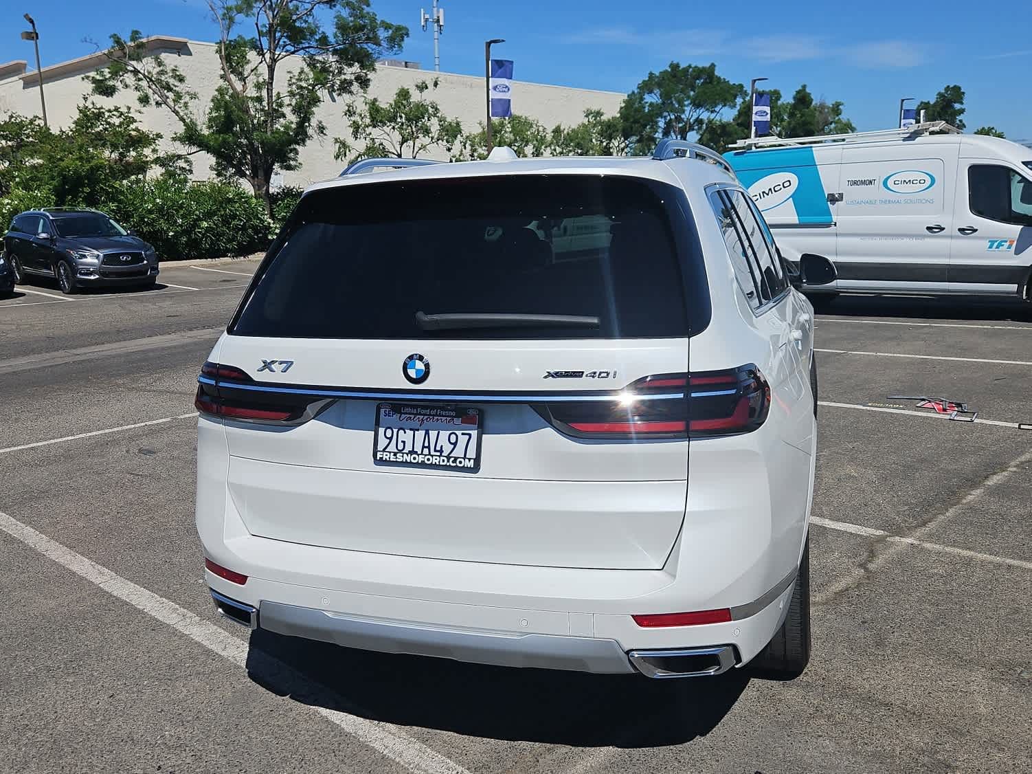 Used 2023 BMW X7 xDrive40i w/ Premium Package image 8