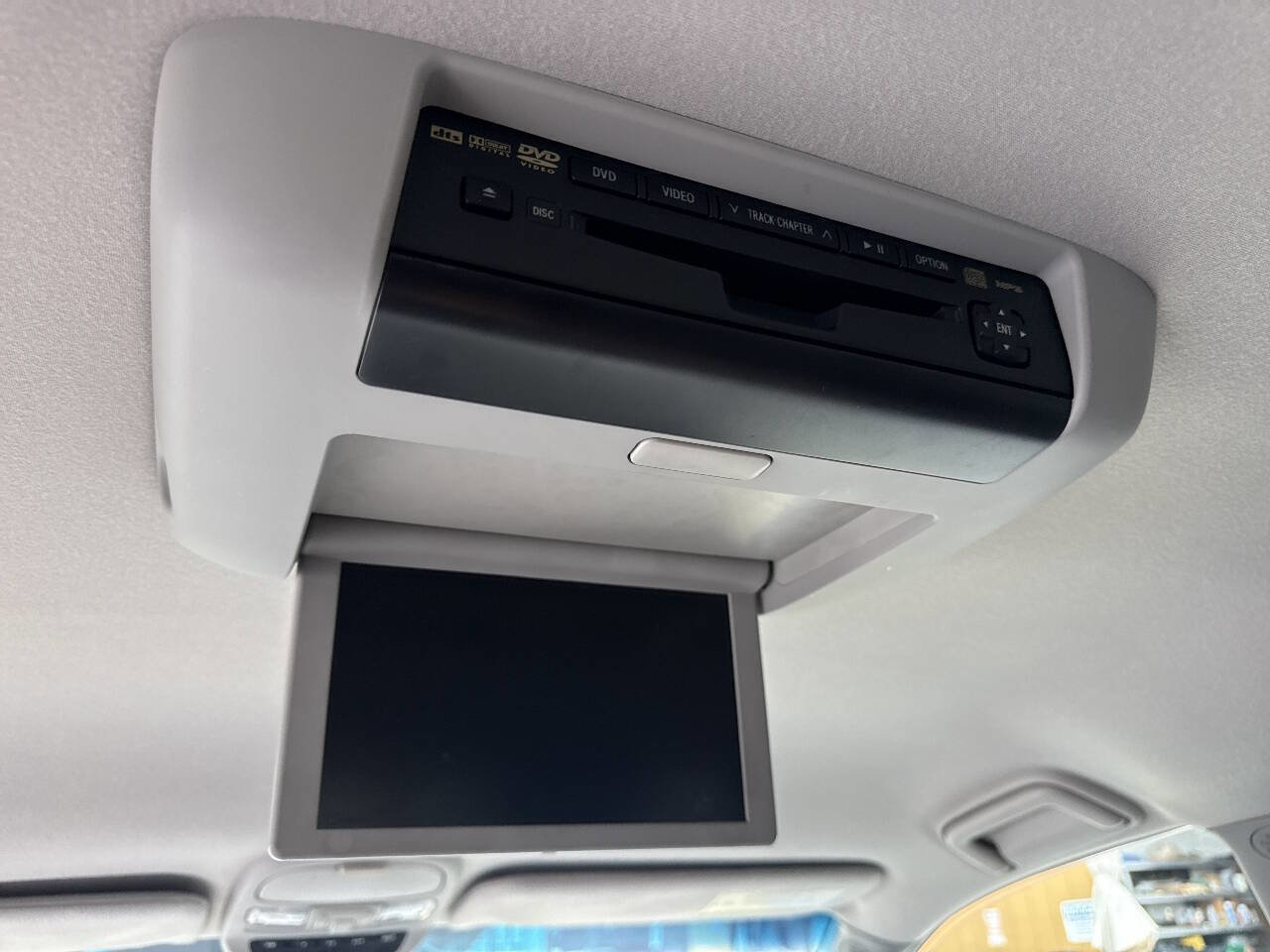 Used 2010 Toyota Sienna LE FWD image 23