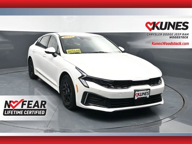 Used 2025 Kia K5 LXS FWD image 1