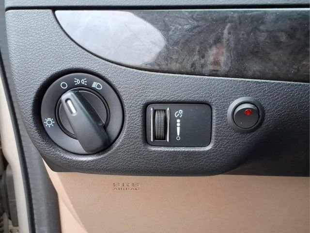 Used 2015 Dodge Grand Caravan SXT w/ UConnect Hands-Free Group image 19